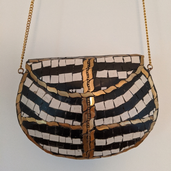 Metal hand crafted clutch in black and white. - Picture 2 of 3
